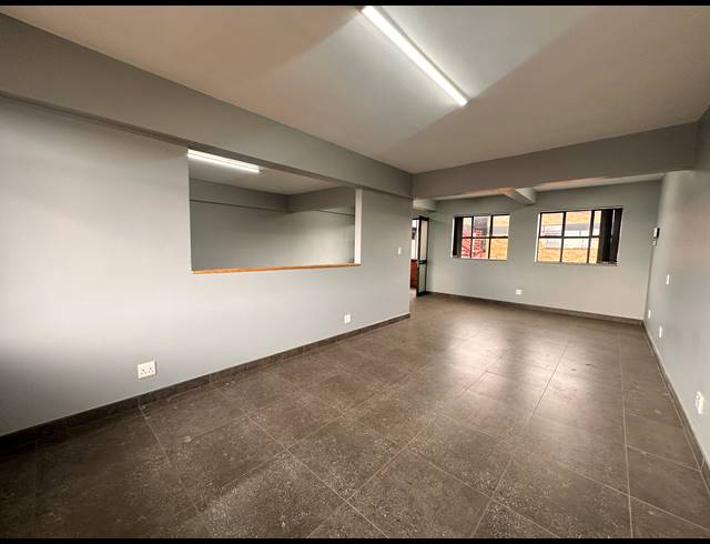 79M² OFFICE TO LET IN GREENSIDE